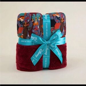 In search of Posh Peanut Blanket under retail!